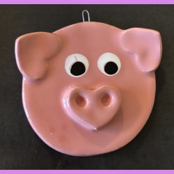 Julegrise med hjerte tryne og re. 