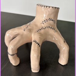 Thing 1 fra familien Addams