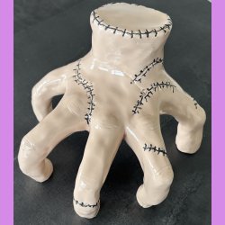 Thing 1 fra familien Addams