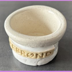 �nskebr�nd Hvid med creme i