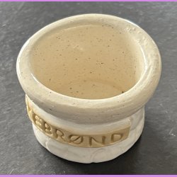 �nskebr�nd Hvid med creme i