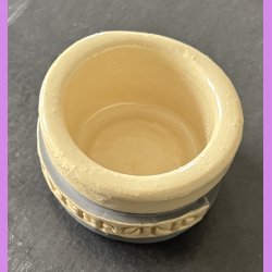 �nskebr�nd - Gr� med creme inde i.