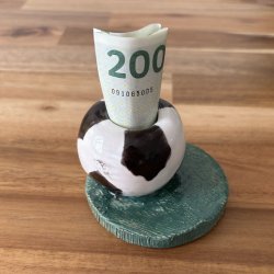 Fodbold - Pengegave