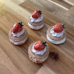 Medalje med jordbr - lysebrun glasur