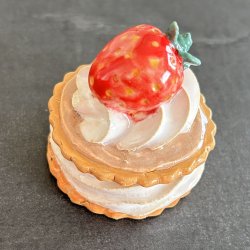 Medalje med jordbr - lysebrun glasur