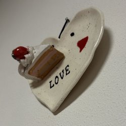 Lagkage stykke med jordbr p tallerken