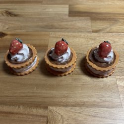 Medalje med jordbr - choko glasur