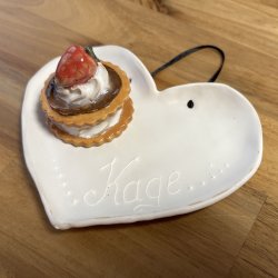 Medalje med jordbr p tallerken