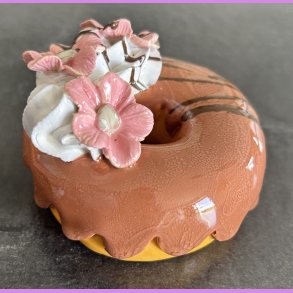 Donut  med brun glasur og blomster - Lille