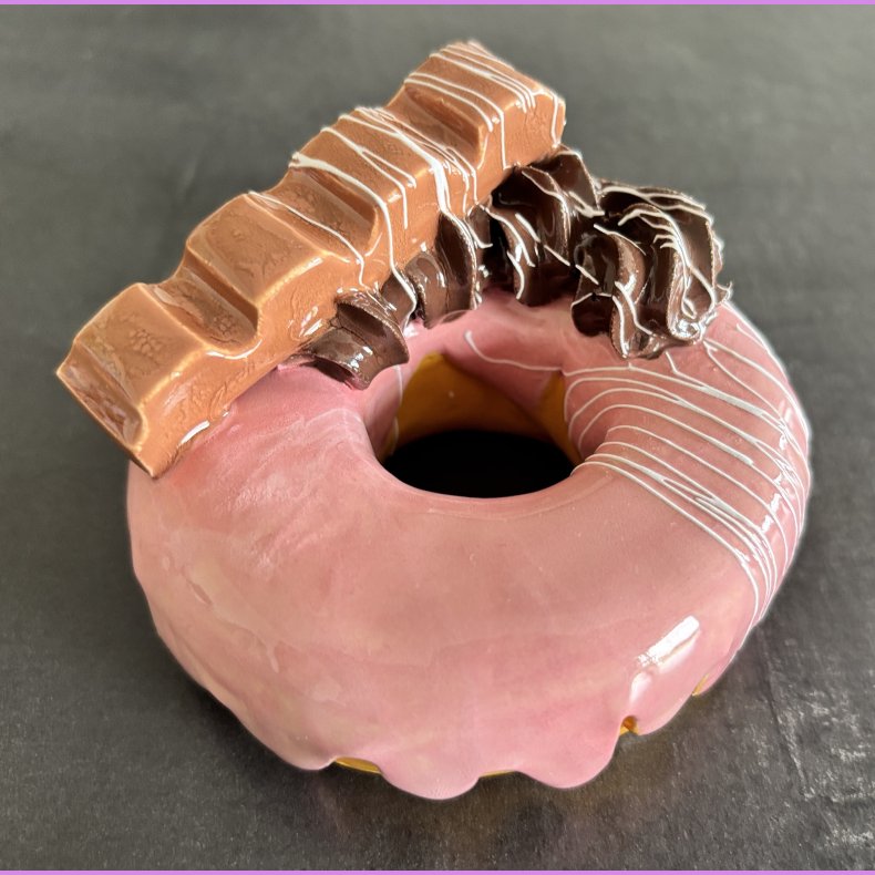 Donut med lyser�d glasur og chokolade - Stor