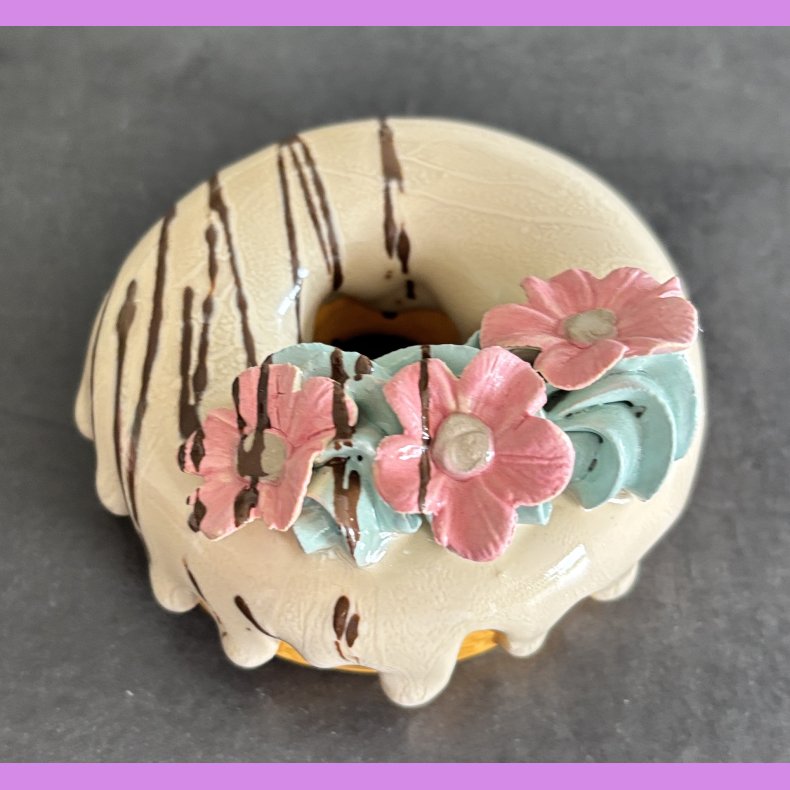 Donut med vanilie glasur og blomster - Stor