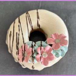 Donut med vanilie glasur og blomster - Stor