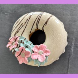 Donut med vanilie glasur og blomster - Stor