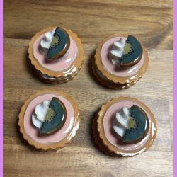 Medalje med kiwi - lyserd glasur