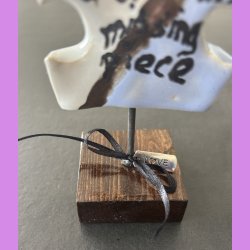 Puslebrik lysebl Med "Love" skilt