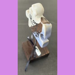 Puslebrik lysebl Med "Miracle" skilt