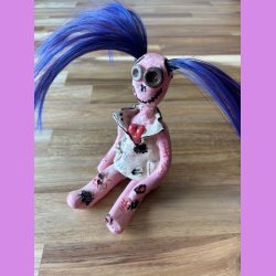 Voodoo dukken Miss Purple