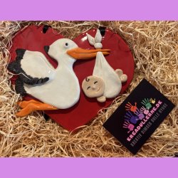 Stork p rdt hjerte med baby