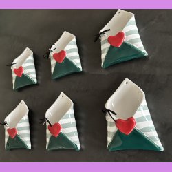  LOVE NOTE kuvert - Gr�n med striber.