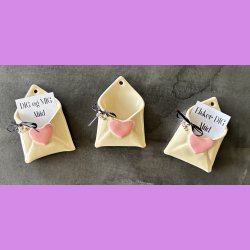 LOVE NOTE kuvert - med lyser�dt hjerte