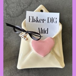 LOVE NOTE kuvert - med lyser�dt hjerte