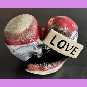 Tilde hjerte nr. 2 - R�d - sort - hvid - gr� og krater glasur