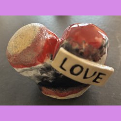 Tilde hjerte nr. 2 - R�d - sort - hvid - gr� og krater glasur