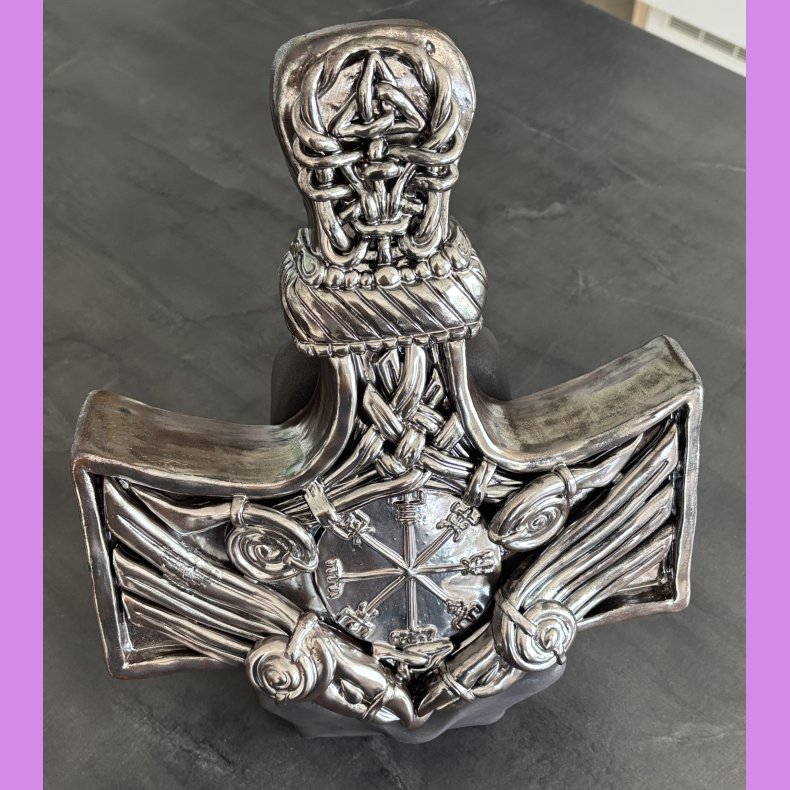 Thors hammer Kmpe