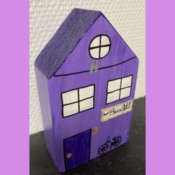 Tr hus - lilla - cykel -  "Beautiful".