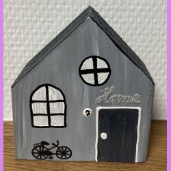 Tr hus - grt -nr. 7 - Cykel -tekst "home".