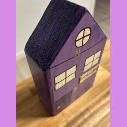 Tr hus - lilla - cykel -  "Beautiful".