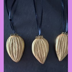 �rets mandel trof� mini med snor- Guld �rstal