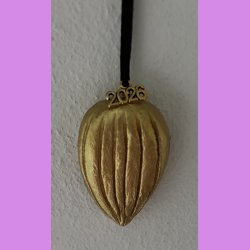 �rets mandel trof� mini med snor- Guld �rstal