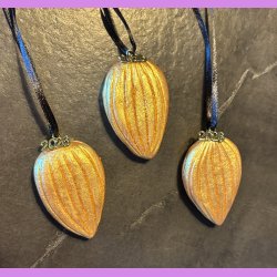 �rets mandel trof� mini med snor- Guld �rstal